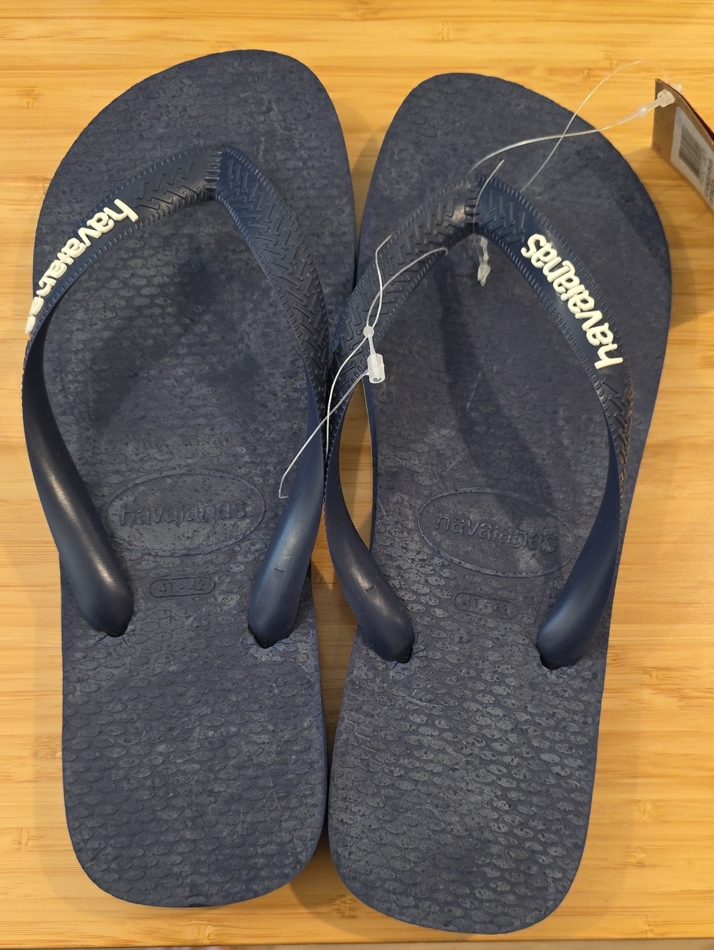 NWT $26 HAVAIANAS NAVY BLUE FLIP FLOP THONG SANDALS SIZE 9